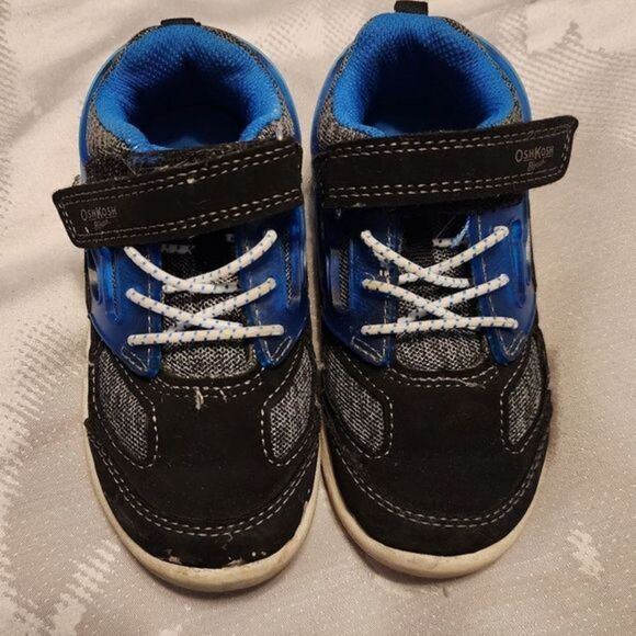OshKosh B'gosh Other - Toddler Boys 8t Sneakers, Like New. Worn Once.Blue. Osh Kosh